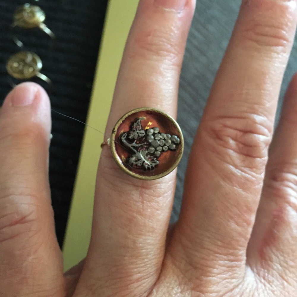 Victorian Button Rings. Durable gold plated. - Picture 7 of 10